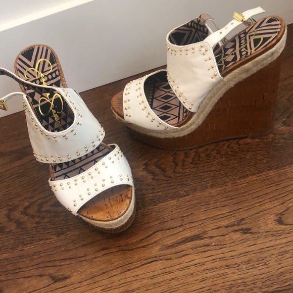 The Nashville Wedge 🙌 - Picture 3 of 7